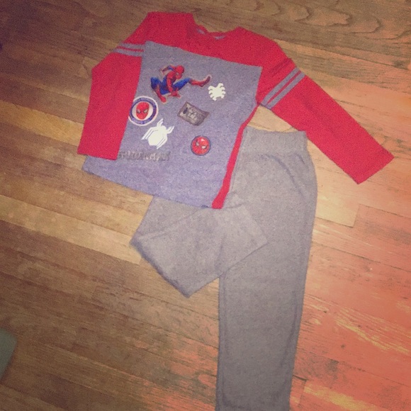 The Children's Place Other - Boys size 5/6 fun Spider-Man bundle